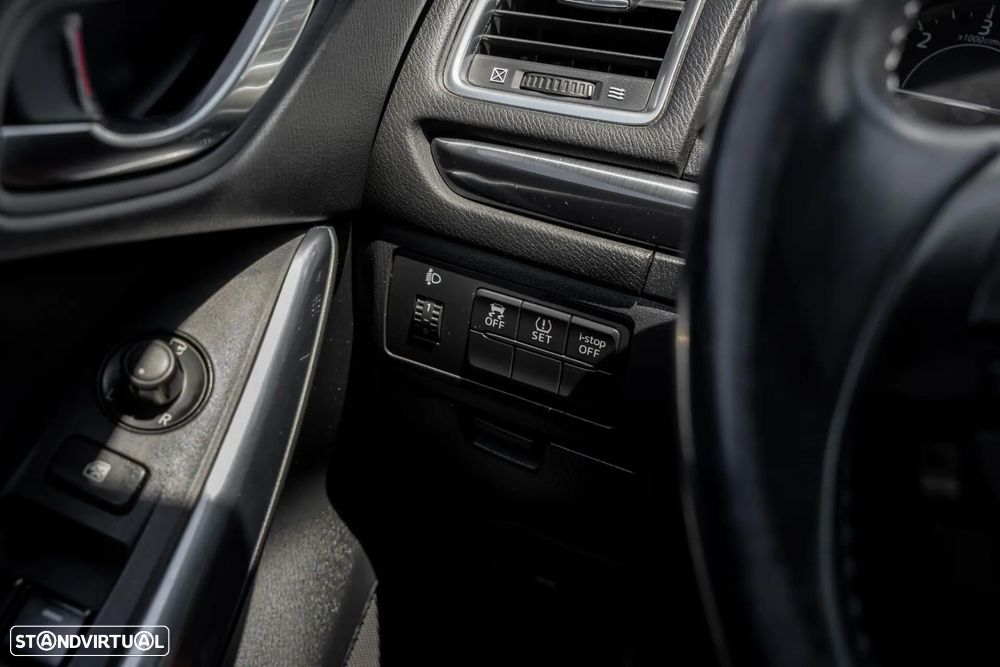 Mazda 6 2.2 SKY-D Excellence Navi - 19