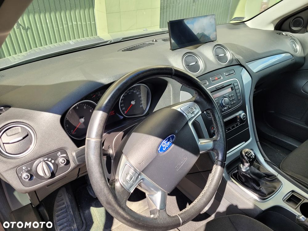 Ford Mondeo 1.6 T Silver X Plus - 11