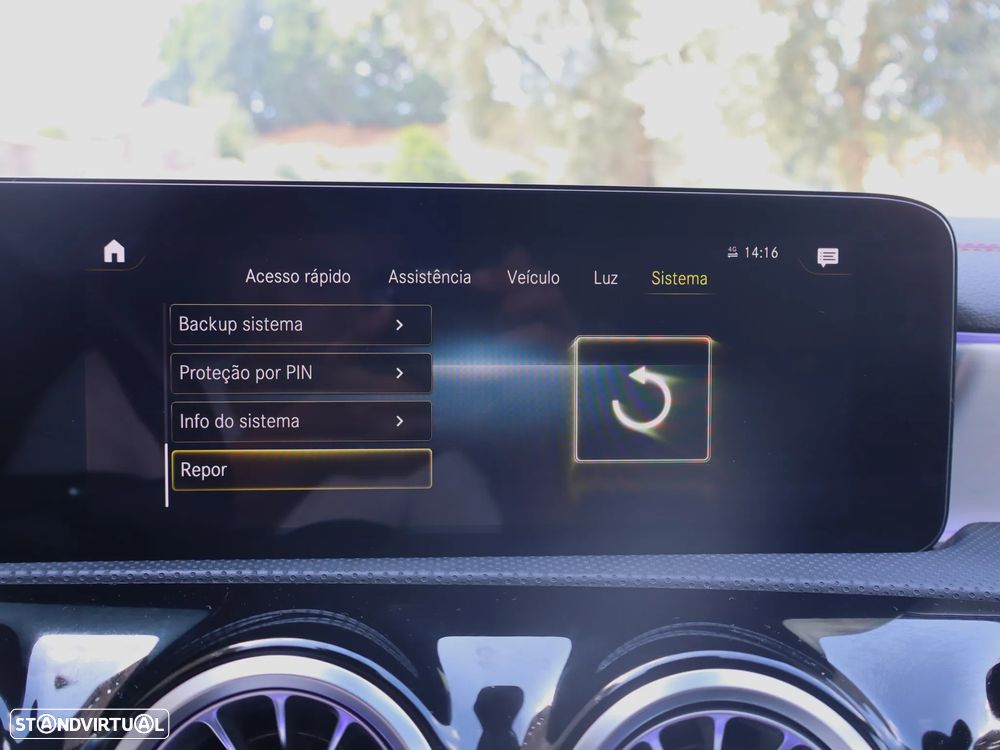 Mercedes-Benz CLA 250 e 8G-DCT AMG Line - 33