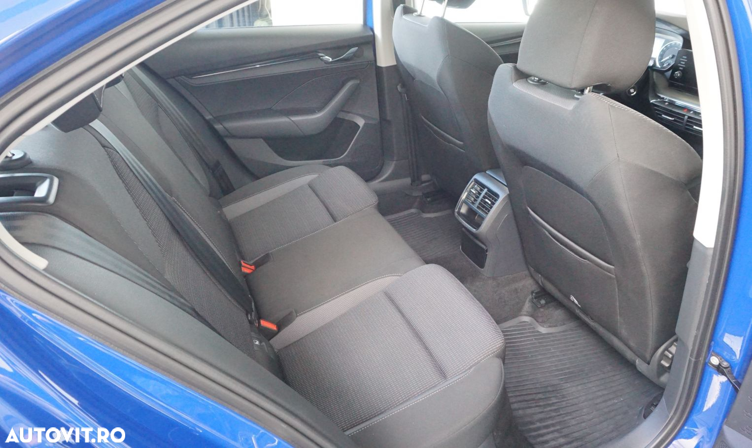 Skoda Octavia 2.0 TDI Ambition - 8