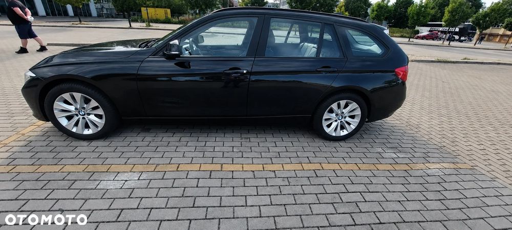 BMW Seria 3 318d EU6 - 4