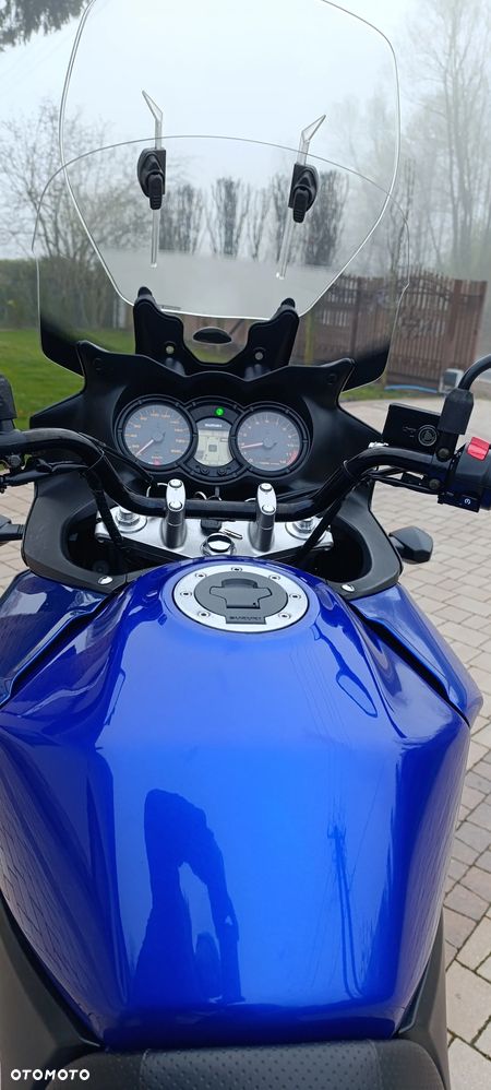 Suzuki V-STROM - 11
