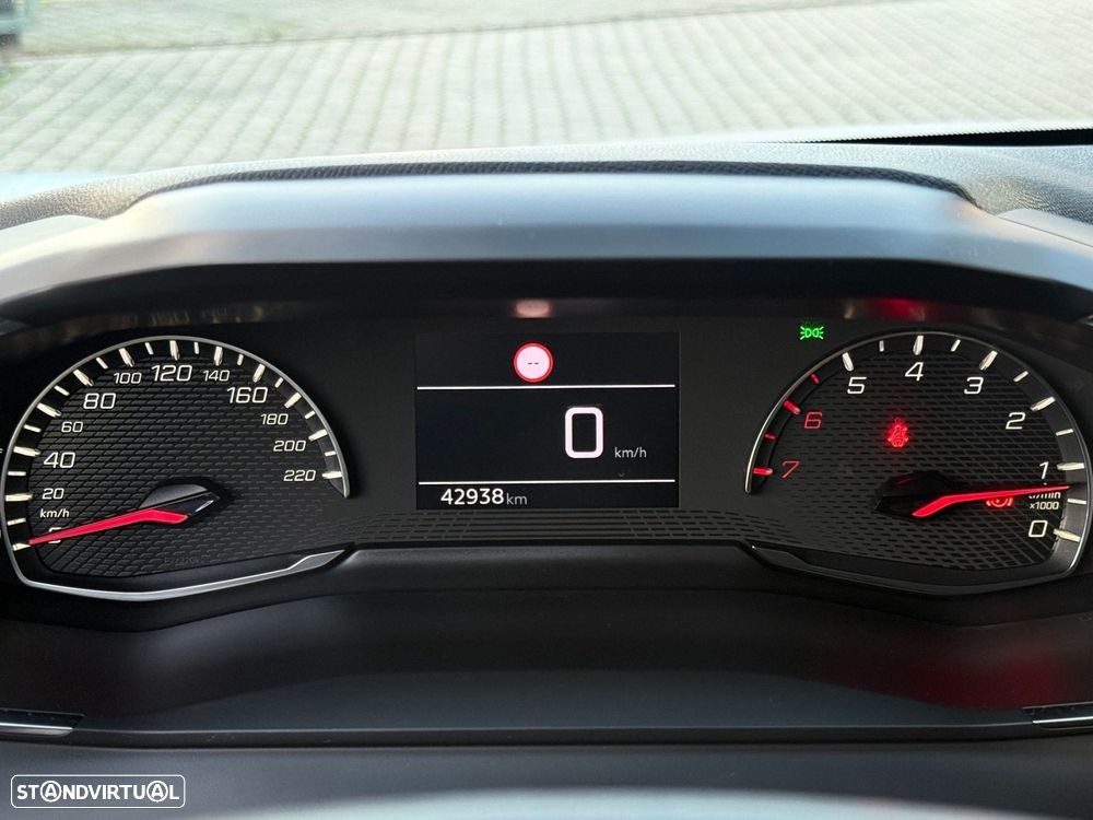 Peugeot 208 1.2 PureTech Active Pack - 11