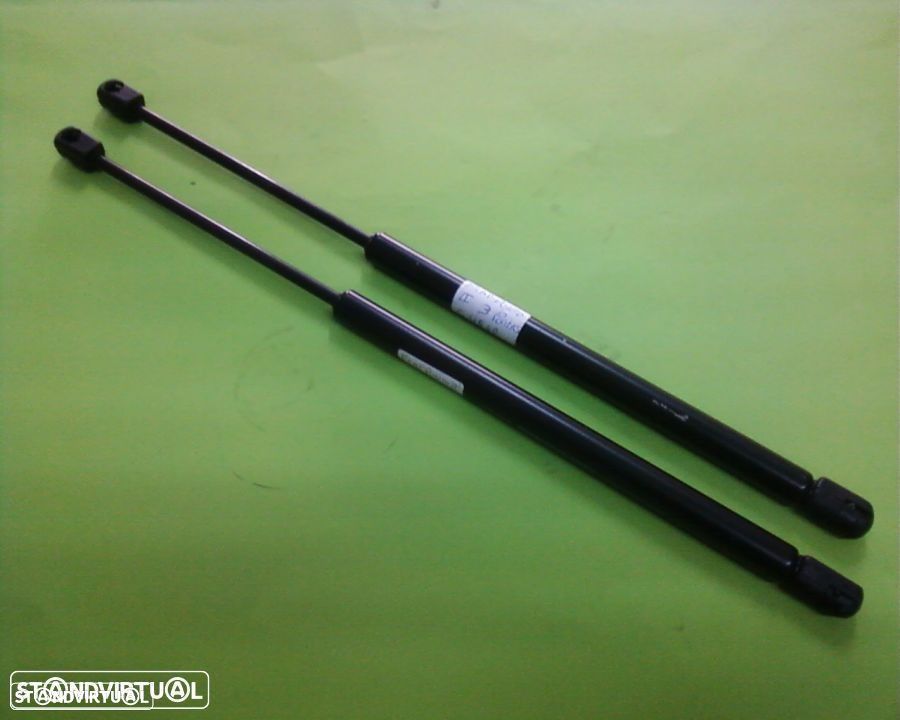amortecedores tampa da mala Fiat Punto - 1