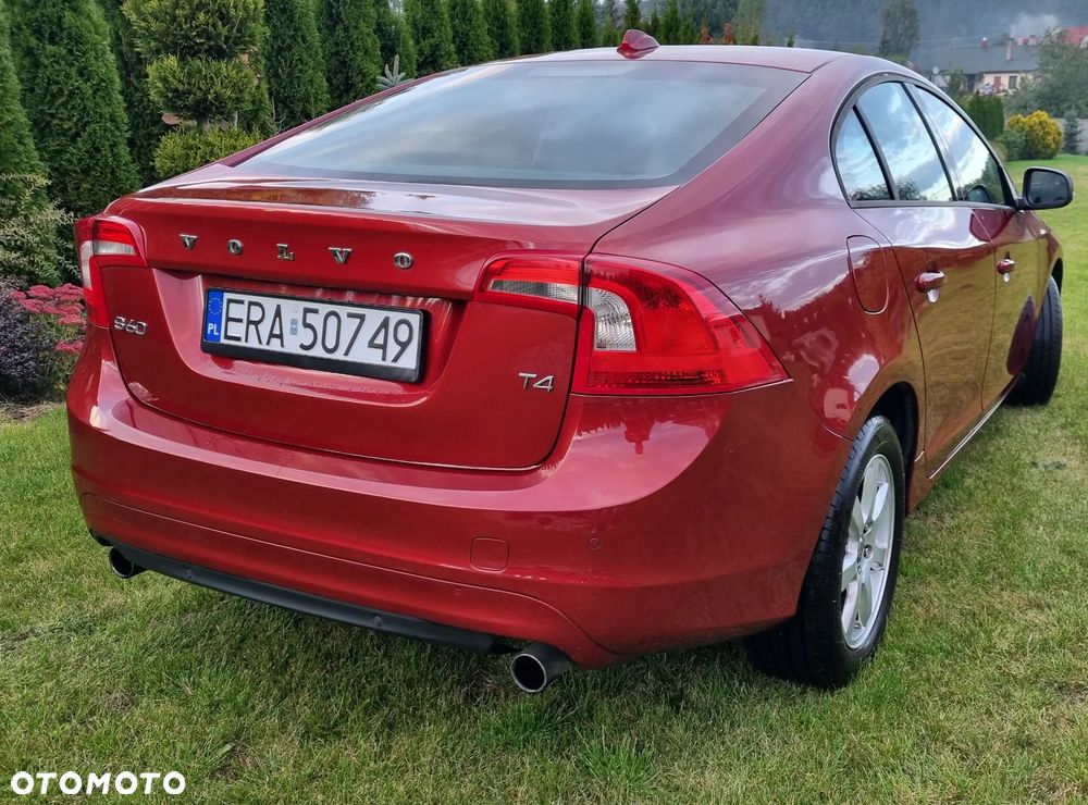 Volvo S60 T4 Kinetic - 9