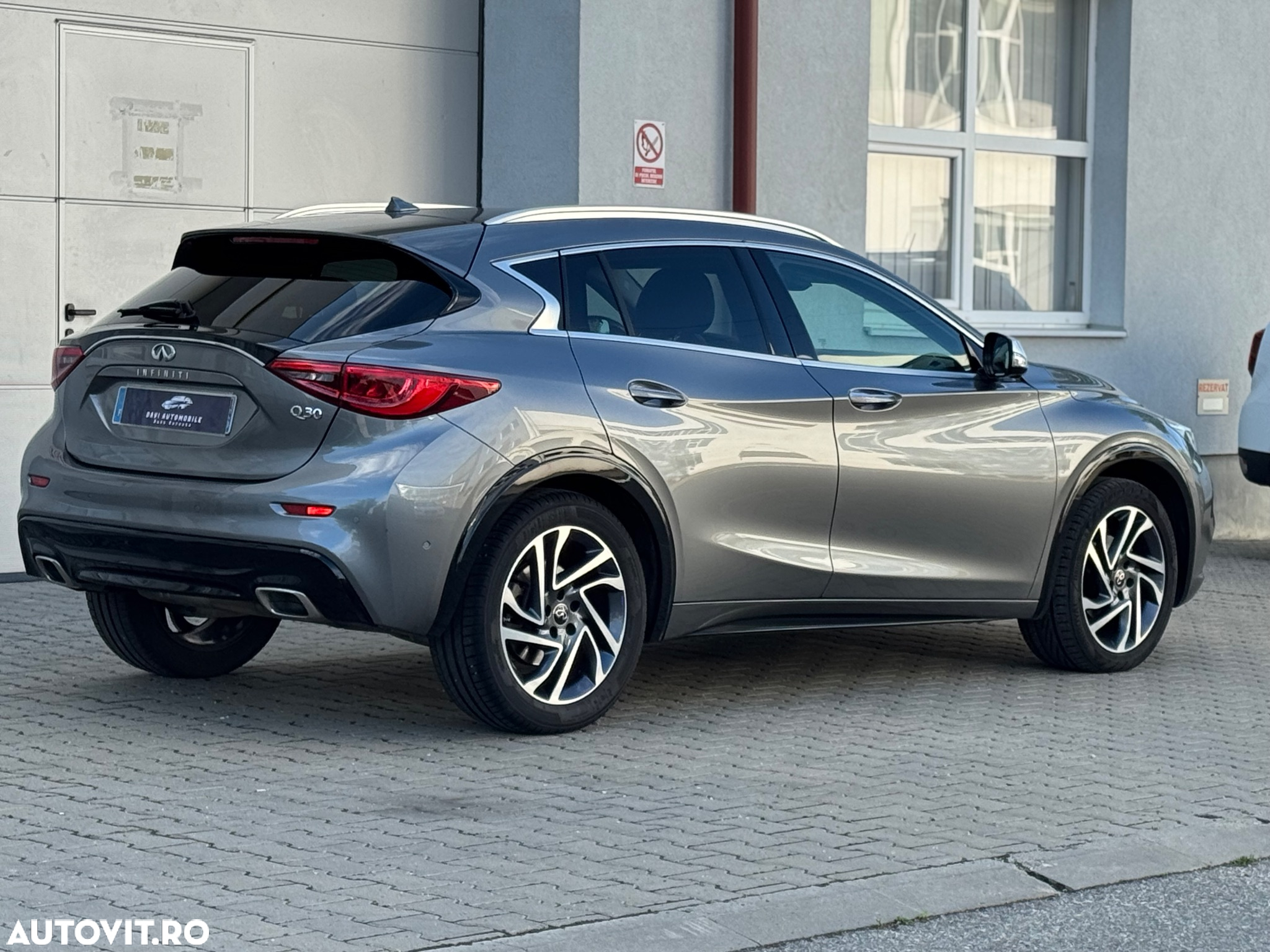 Infiniti Q30 1.5d Premium Tech - 15