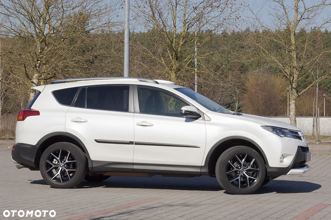 Toyota RAV4 2.0 Premium EU6 - 2