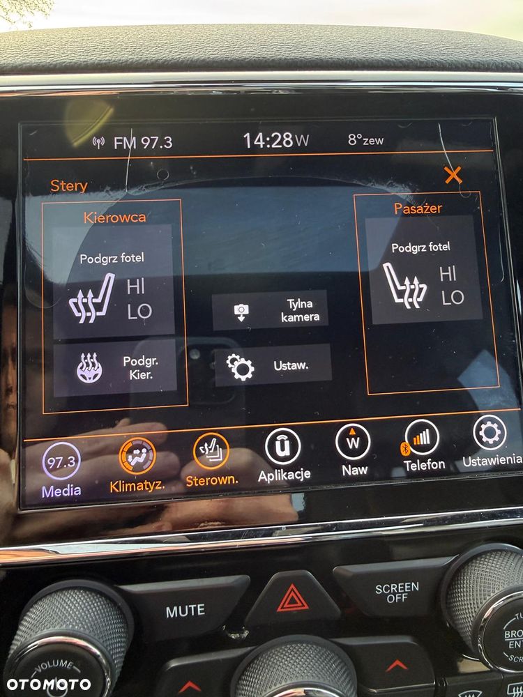 Jeep Grand Cherokee - 21