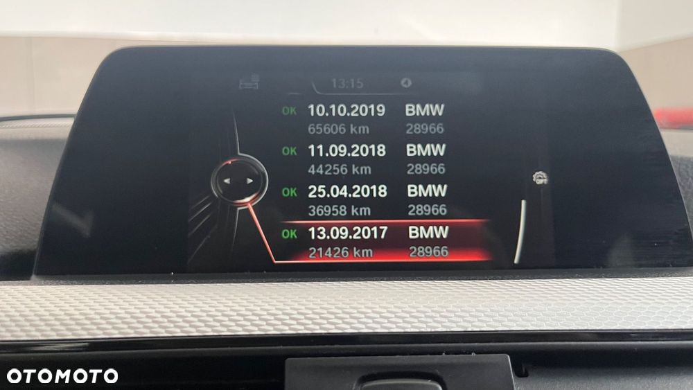 BMW Seria 3 318i M Sport - 23