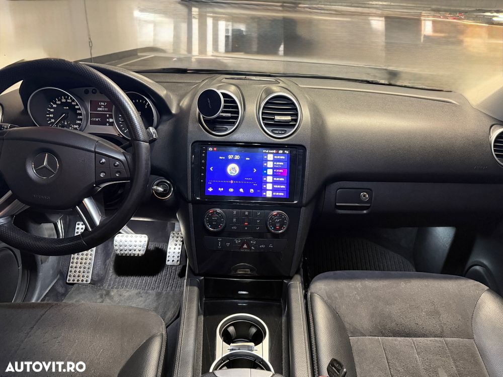 Mercedes-Benz ML - 7