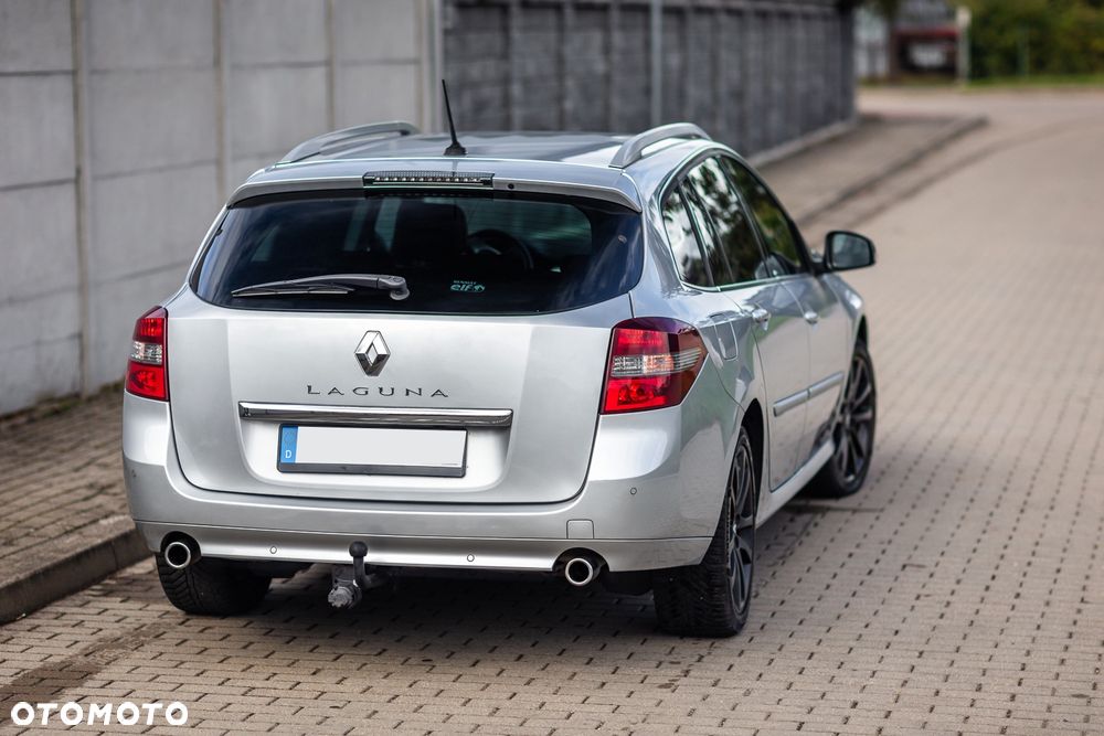 Renault Laguna dCi 150 FAP GT - 14