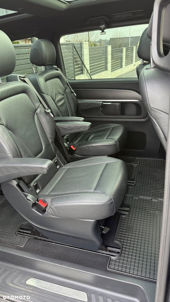 Mercedes-Benz Klasa V - 13