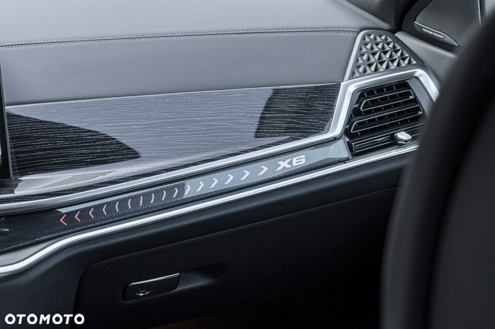 BMW X6 - 26