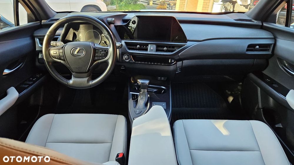 Lexus UX 250h GPF F Sport Design 2WD - 30