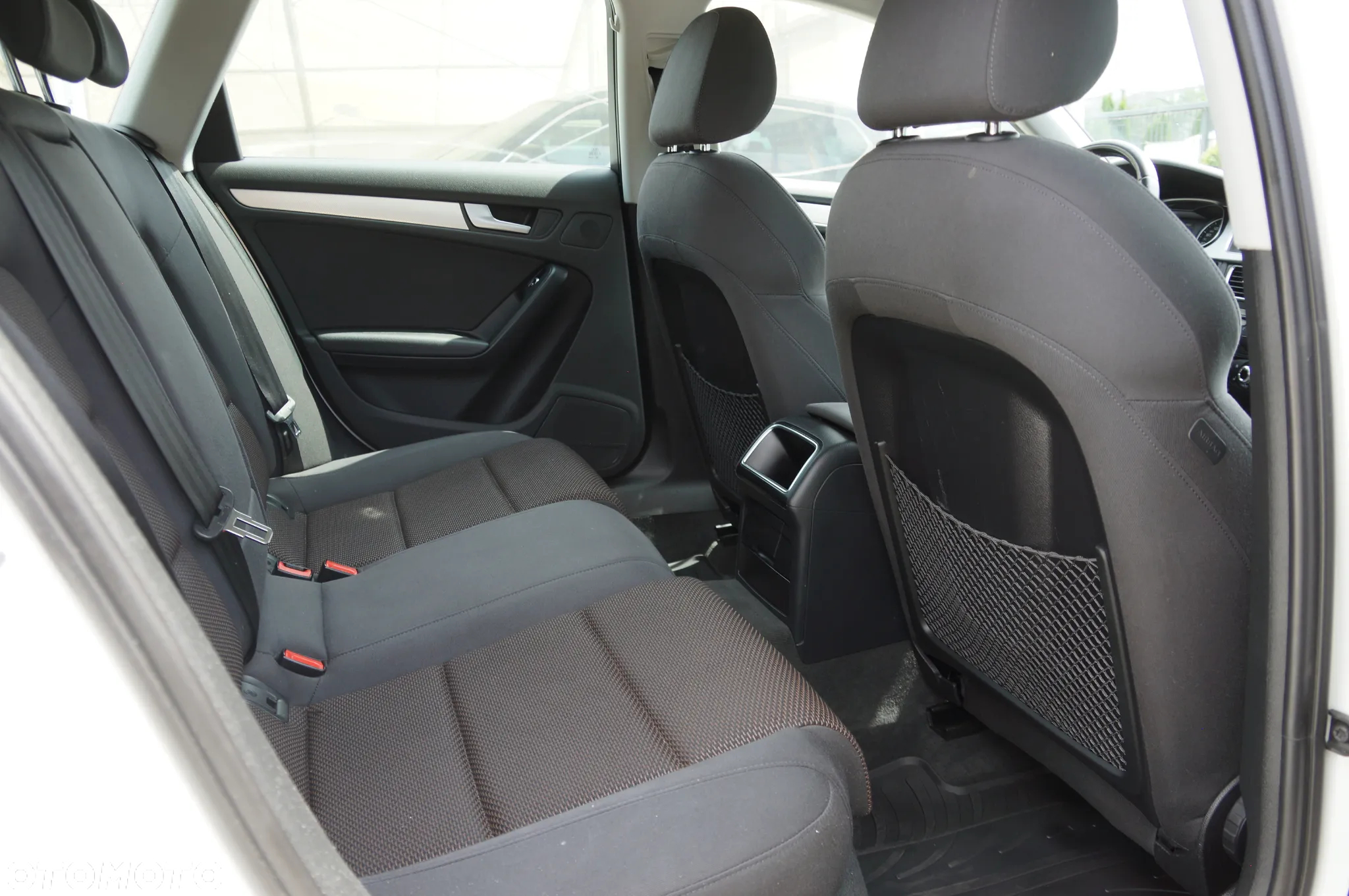 Audi A4 Allroad 2.0 TDI Quattro - 26