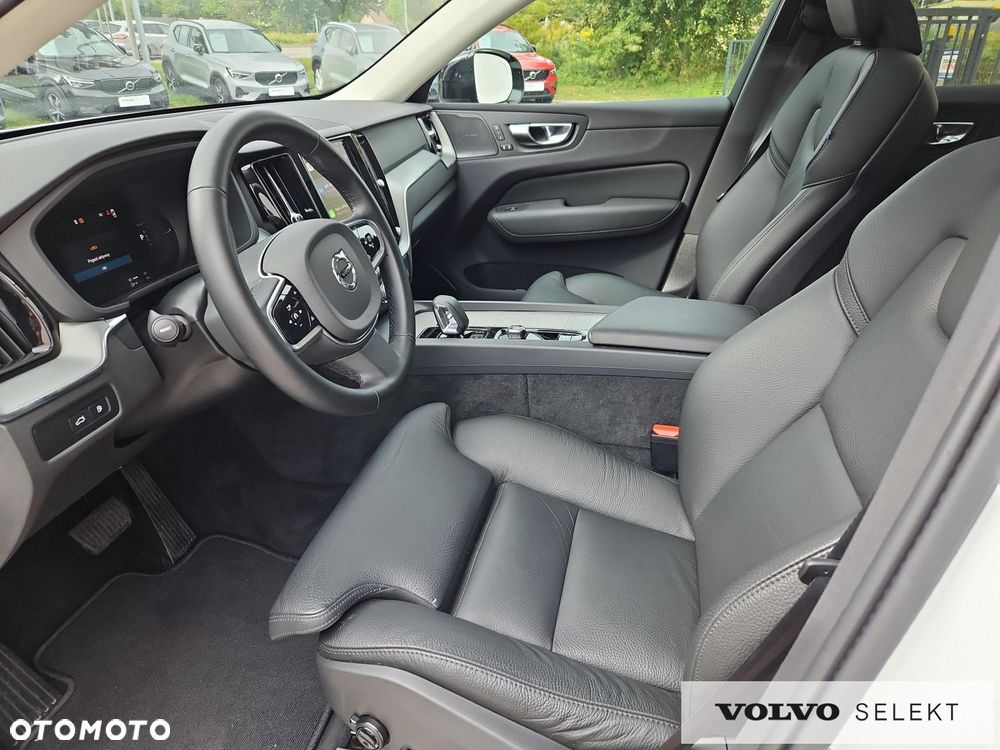 Volvo XC 60 T8 AWD Plug-in Hybrid Plus Dark - 10