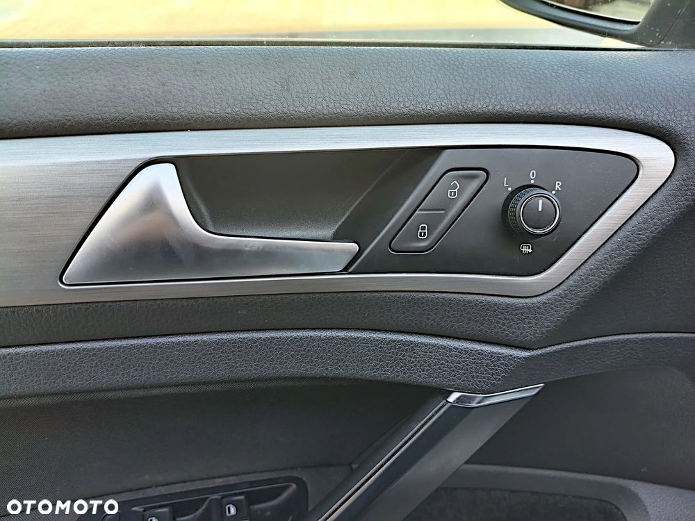 Volkswagen Golf 1.4 TSI BMT Comfortline - 38