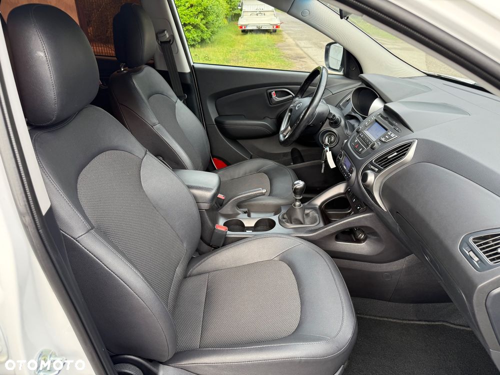 Hyundai ix35 1.7 CRDi 2WD Fifa World Cup Edition - 13