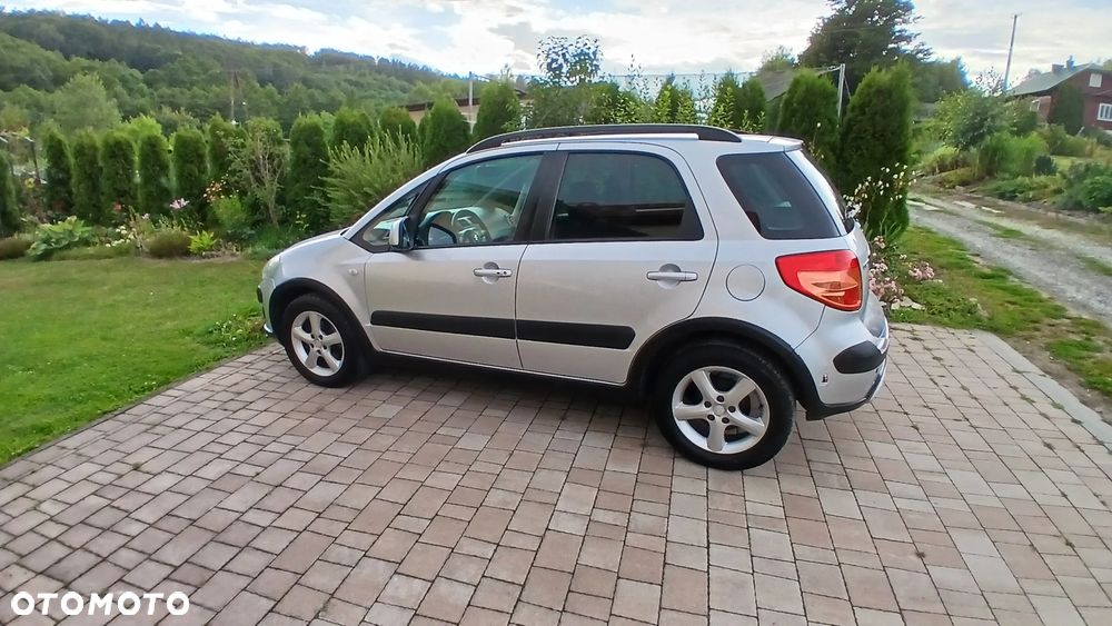 Suzuki SX4 - 8