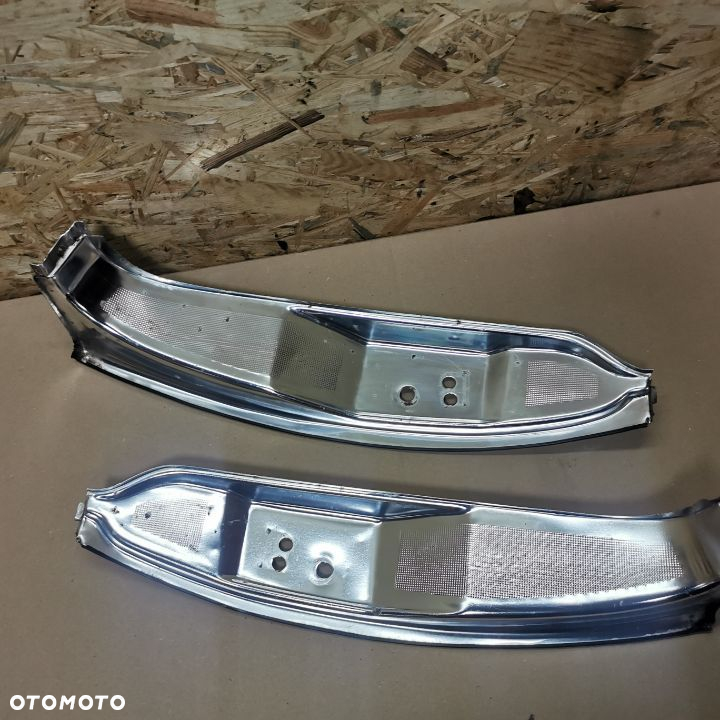 BMW E24 635CSI OSŁONA SŁUBKA B CHROMOWANA LEWA/PRAWA NR. 51131843867 OEM - 7