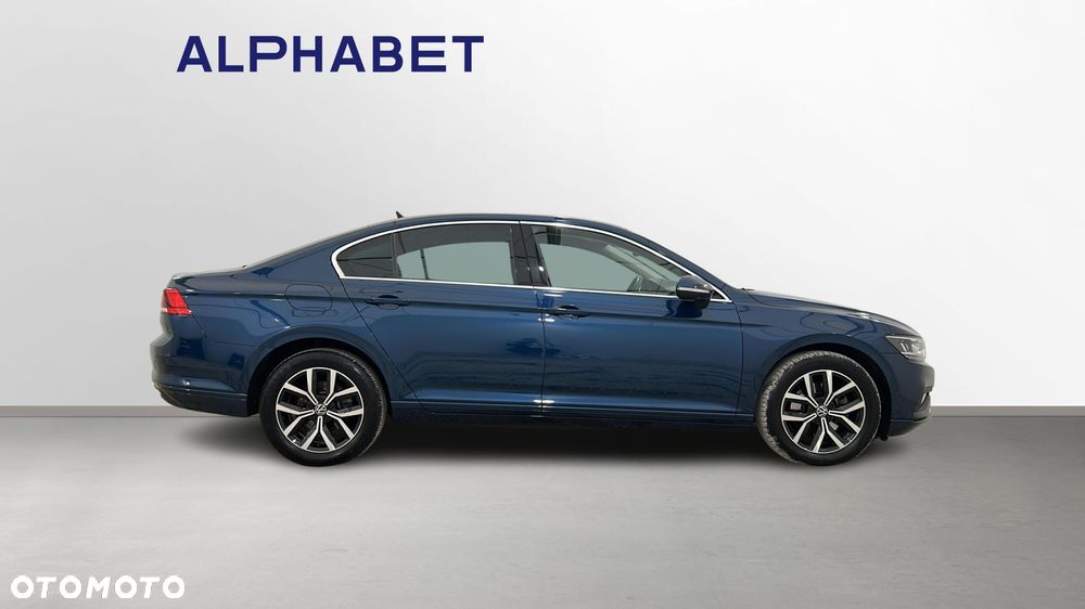 Volkswagen Passat - 6