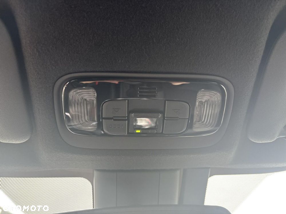 Toyota Yaris Cross Hybrid 1.5 Comfort - 25