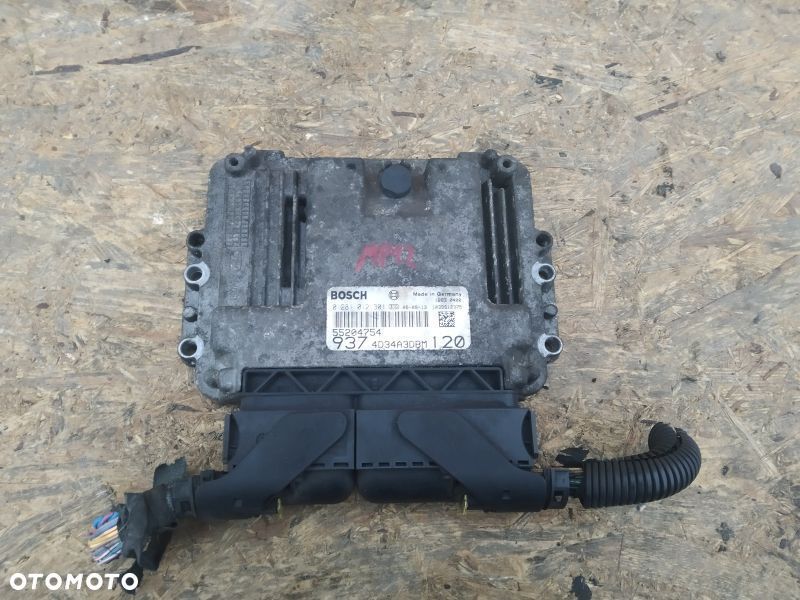 KOMPUTER SILNIKA STEROWNIK ECU ALFA ROMEO 147 1.9 JTD LIFT 0281012301 - 2