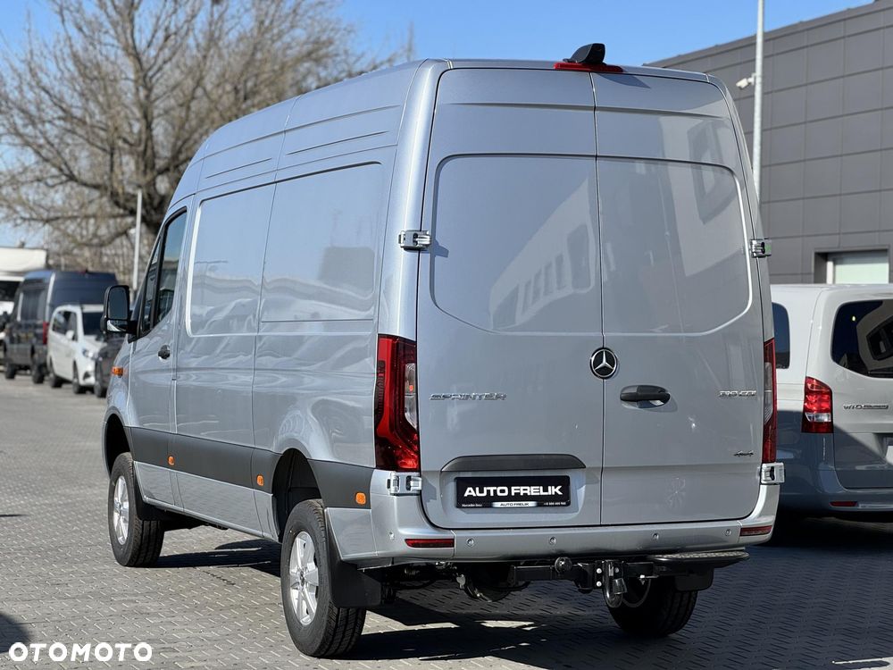 Mercedes-Benz Sprinter - 5