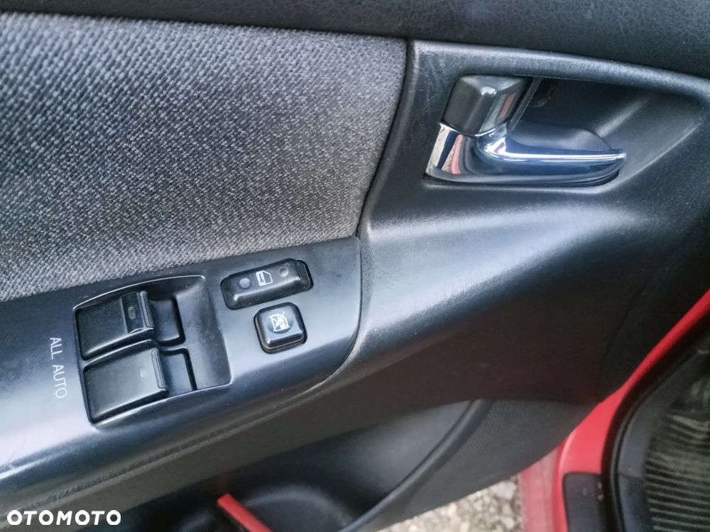 Toyota Corolla 2.0 D-4D Sol - 28