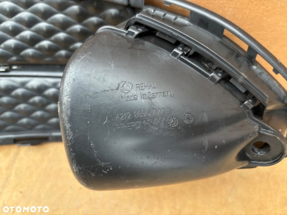 MERCEDES E KLASA W212 LIFT ORYGINALNA KRATKA ZDERZAKA PRZEDNIEGO LEWA LEWY PRZÓD CHROM A2128852722 A2128851922 - 3