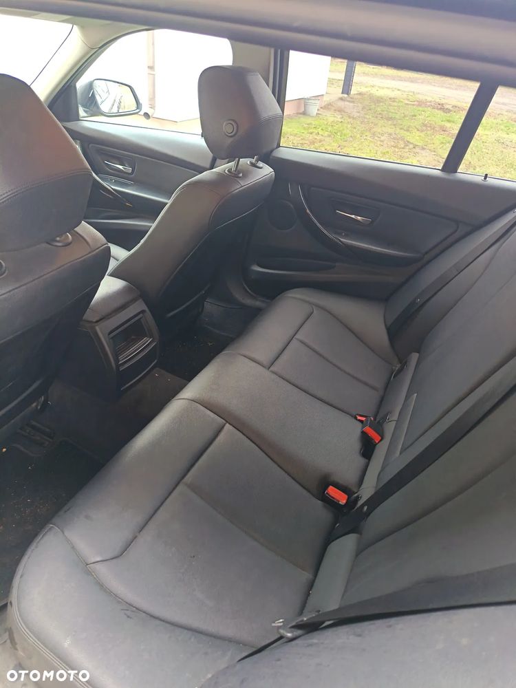 BMW Seria 3 318d Luxury Line - 5