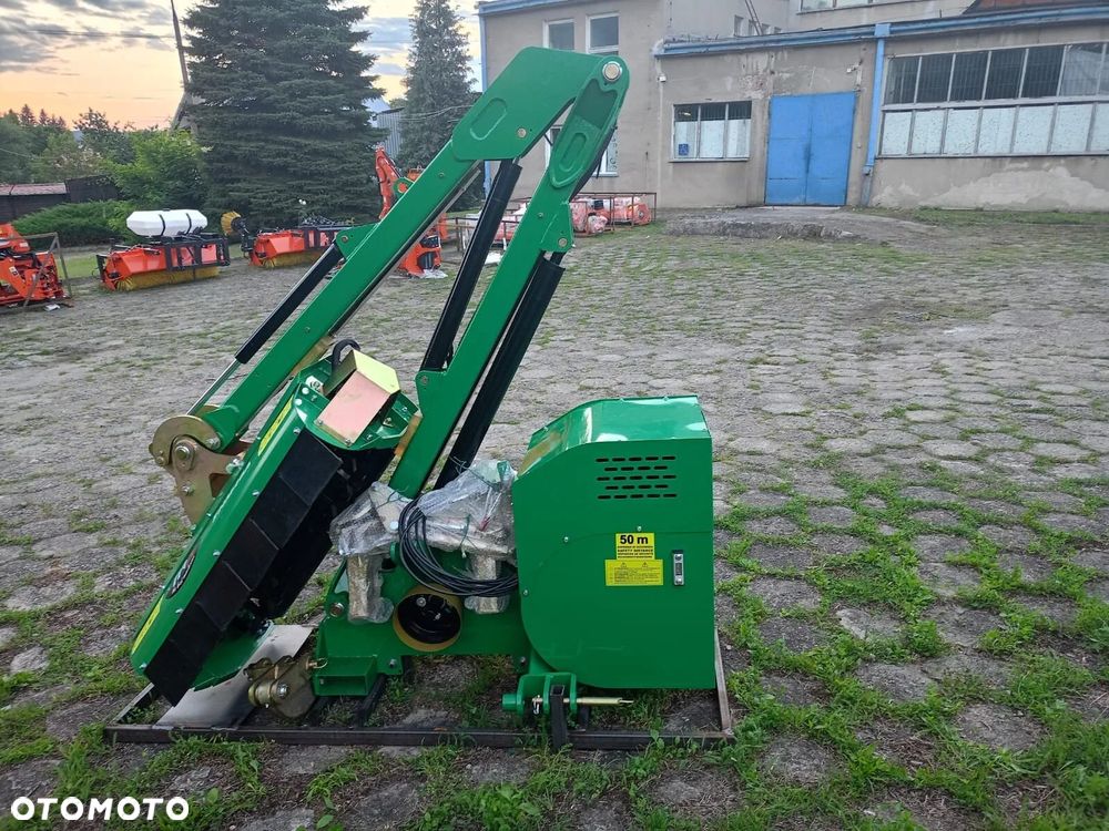 Inny kosiarka bijakowa na wysięgniku długim ramieniu FHM46 Raty Transport - 1