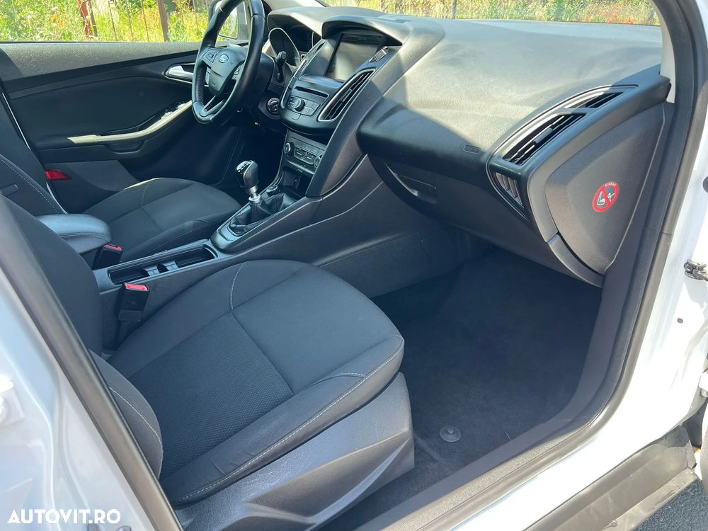 Ford Focus 1.6 TDCi ECOnetic 99g Start-Stopp-Sy SYNC Edition - 5