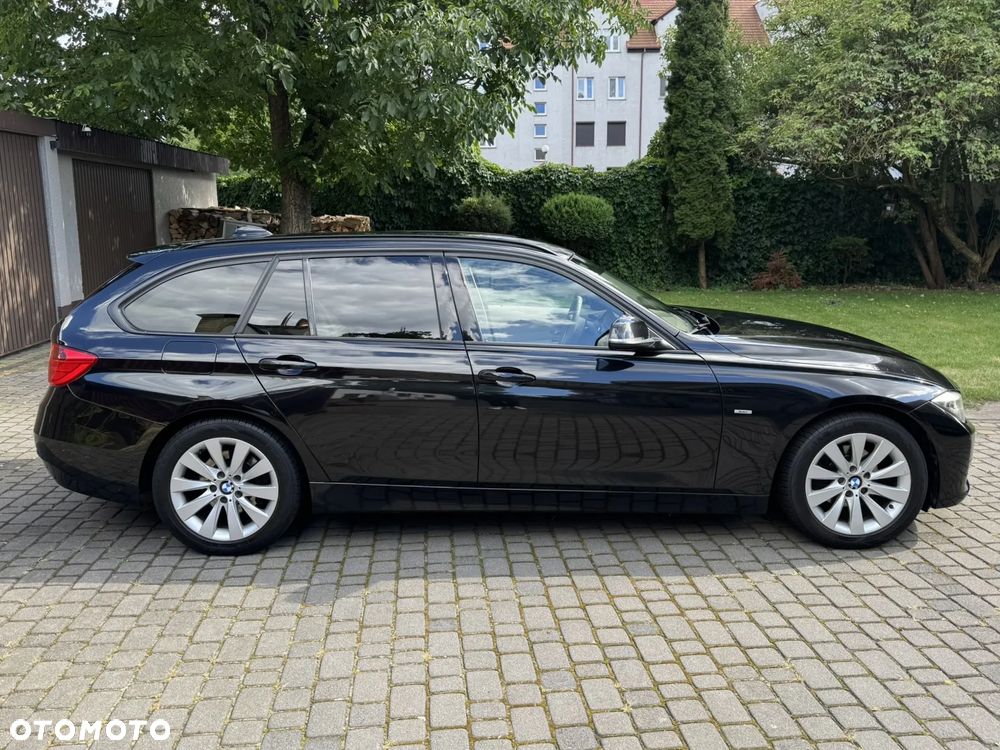 BMW Seria 3 318d Touring Modern Line - 10