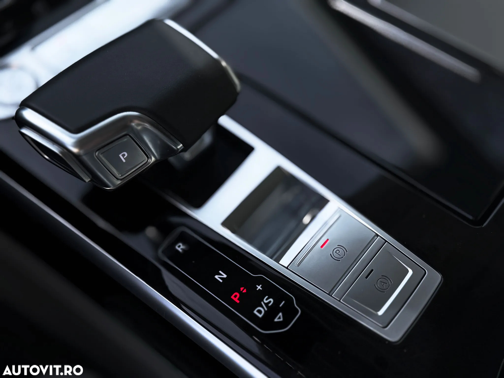 Audi A8 55 TFSI quattro Tiptronic MHEV - 15