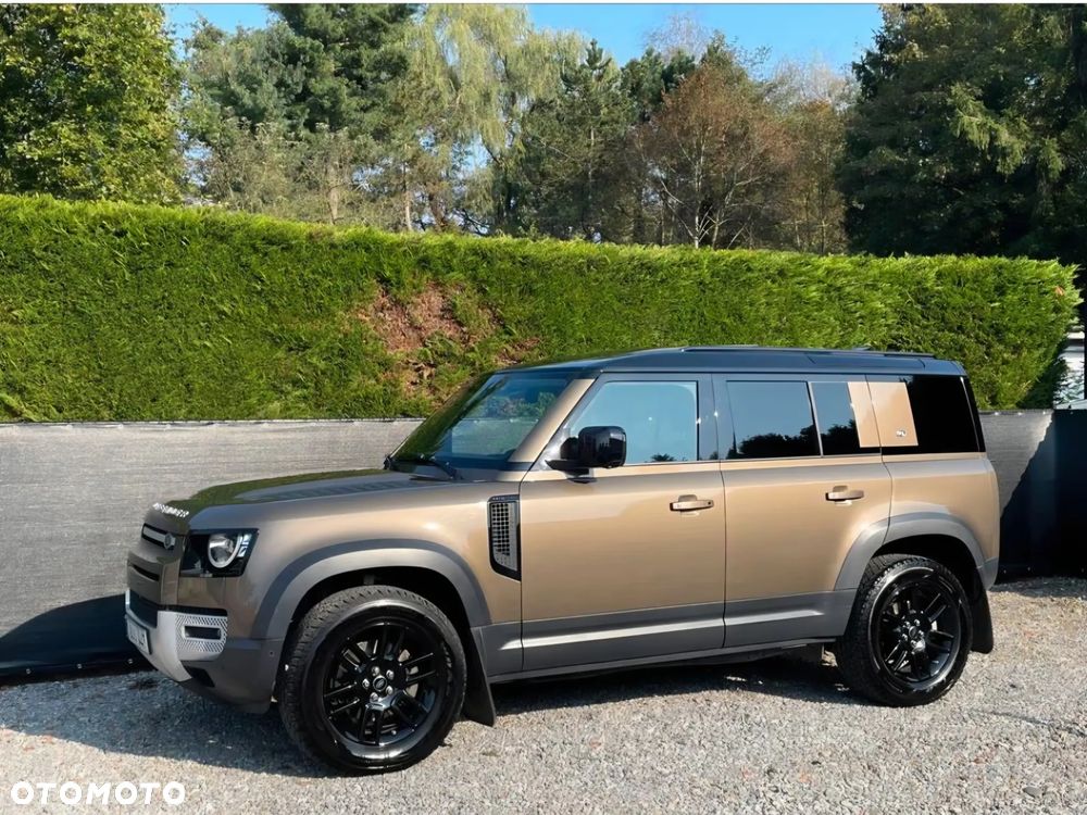 Land Rover Defender - 16