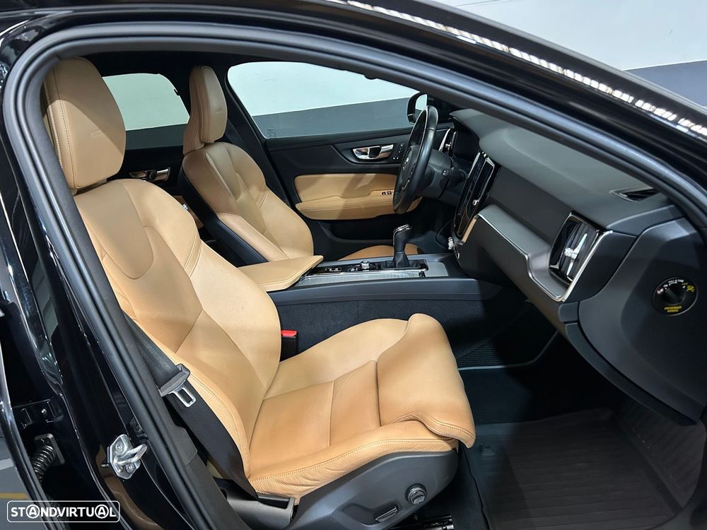 Volvo V60 2.0 D3 Inscription - 21