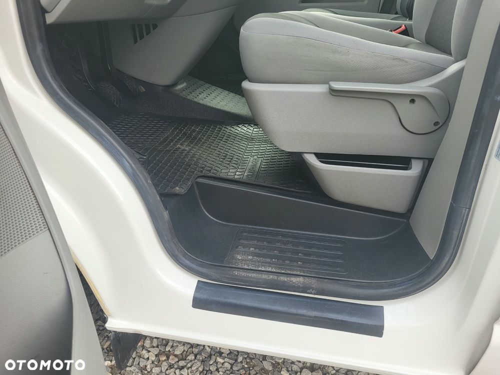 Volkswagen Transporter - 30