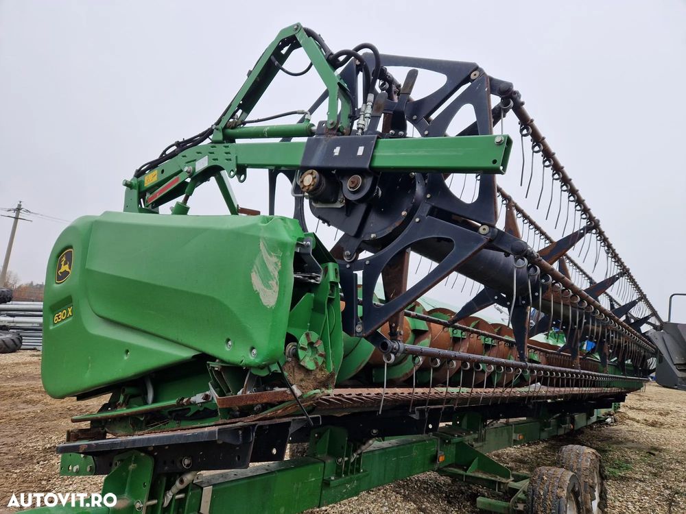 John Deere 630X HEADER PAIOASE si CARUCIOR TRANSPORT  ZURN SWW500-630X