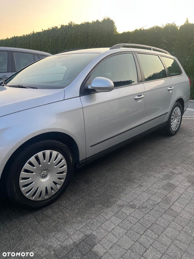 Volkswagen Passat 2.0 TDI DPF Comfortline - 2