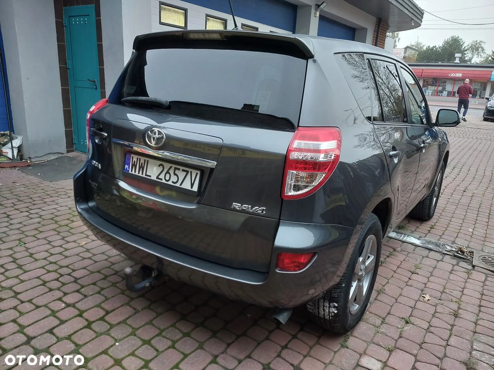 Toyota RAV4 2.2 D-4D 4x4 - 2