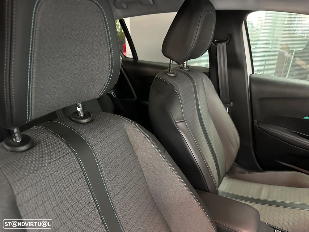 Peugeot 208 1.2 PureTech Allure Pack - 18