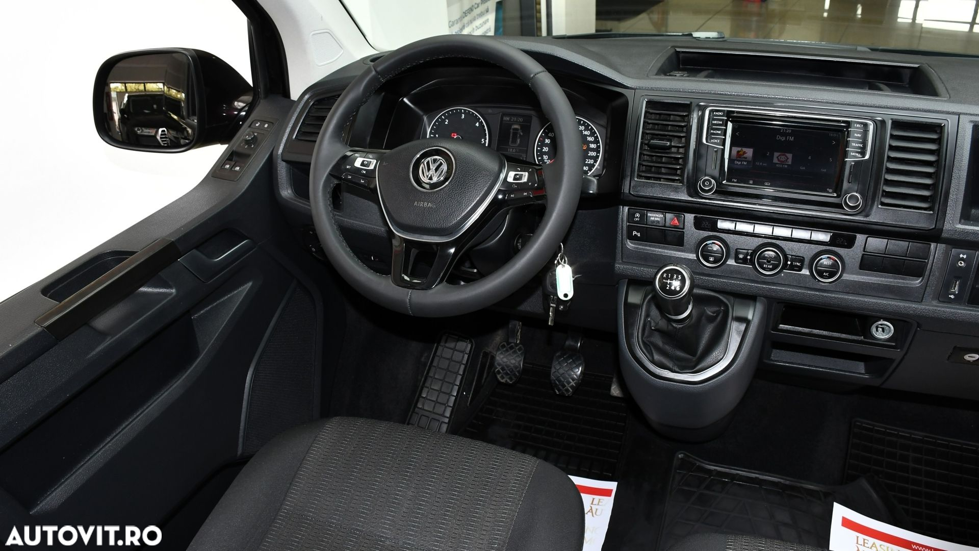 Volkswagen Caravelle T6 2.0 TDI LR Highline - 8