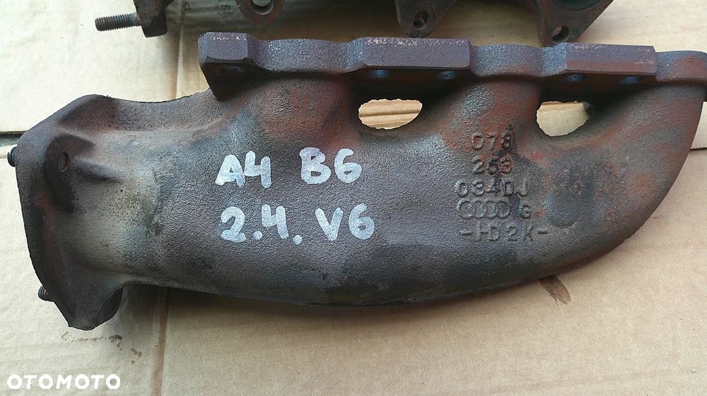 AUDI A4 B6 2.4 KOLEKTOR WYDECHOWY - 2
