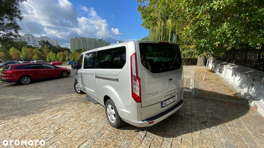 Ford Tourneo Custom - 10