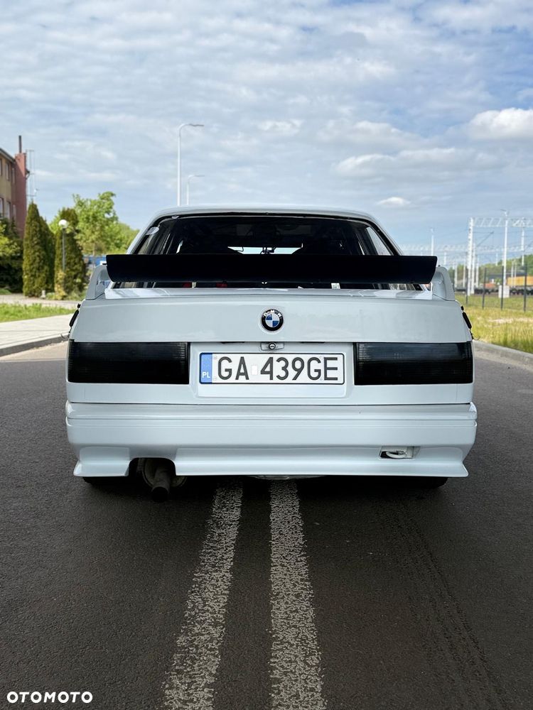 BMW Seria 3 - 12