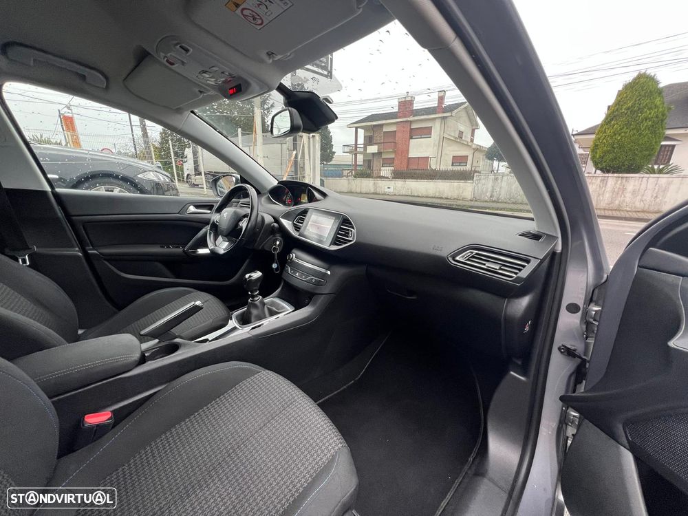 Peugeot 308 SW 1.5 BlueHDi Style - 14