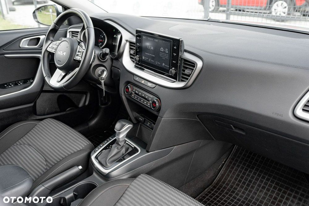 Kia Ceed 1.5 T-GDI M DCT - 29