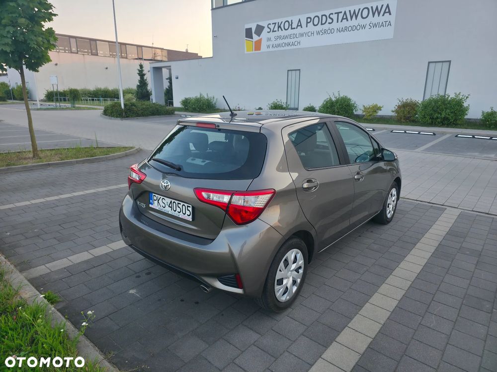 Toyota Yaris 1.5 Premium - 5
