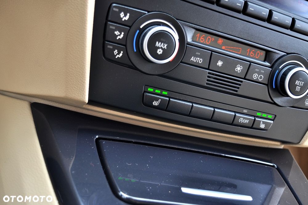 BMW Seria 3 318i Edition Exclusive - 25